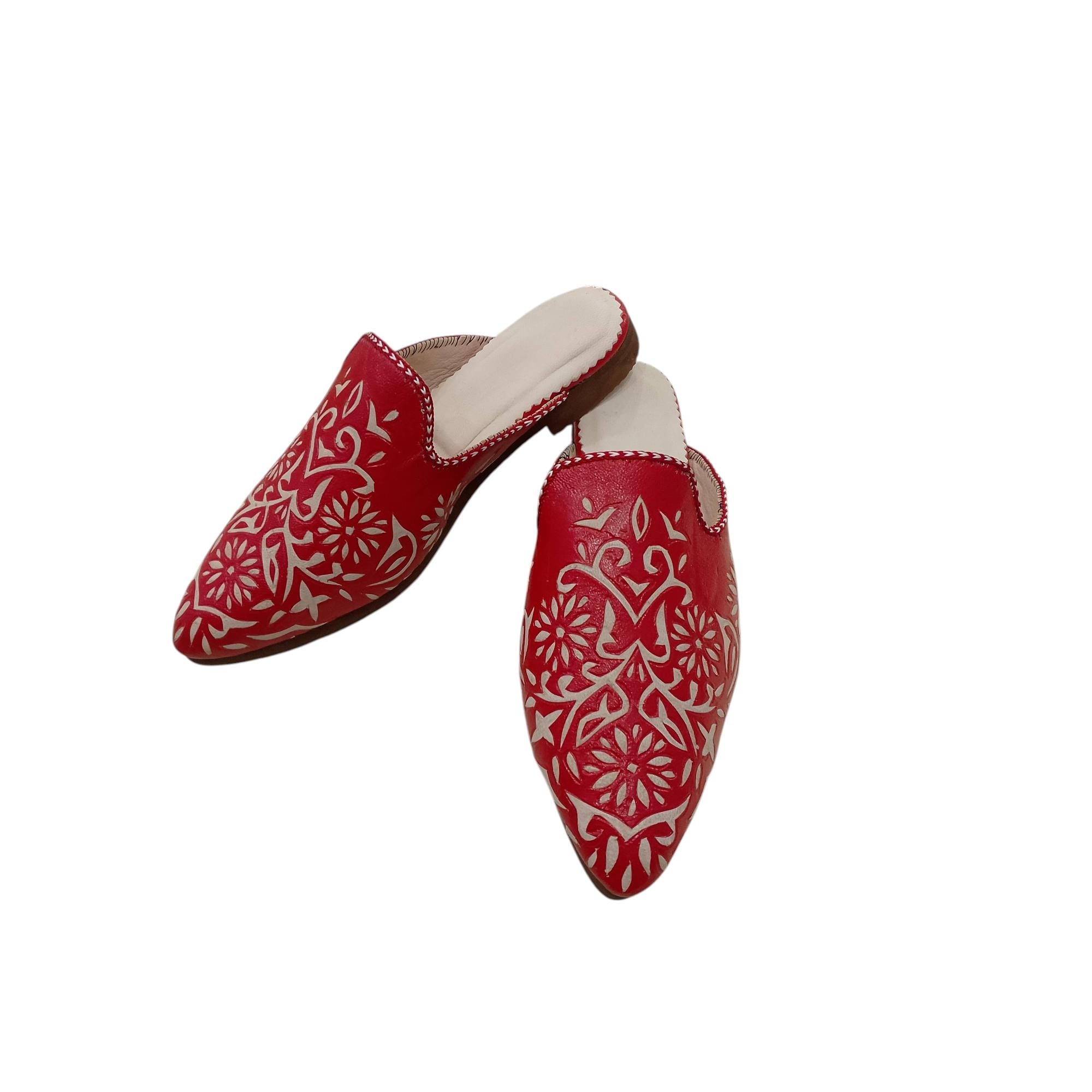 Handmade Moroccan Leather Babouche – Green Traditional Slippers with Floral Motif