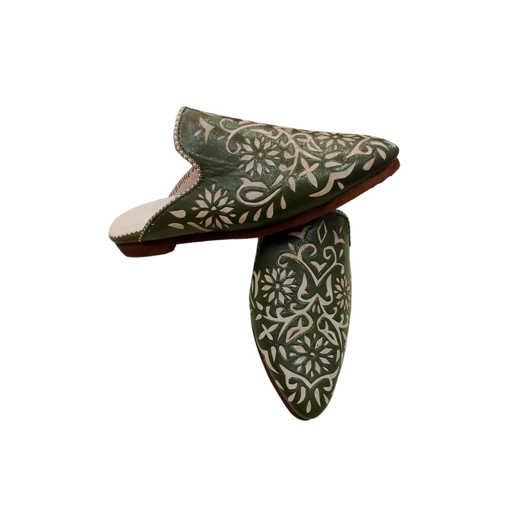 Handmade Moroccan Leather Babouche – Green Traditional Slippers with Floral Motif