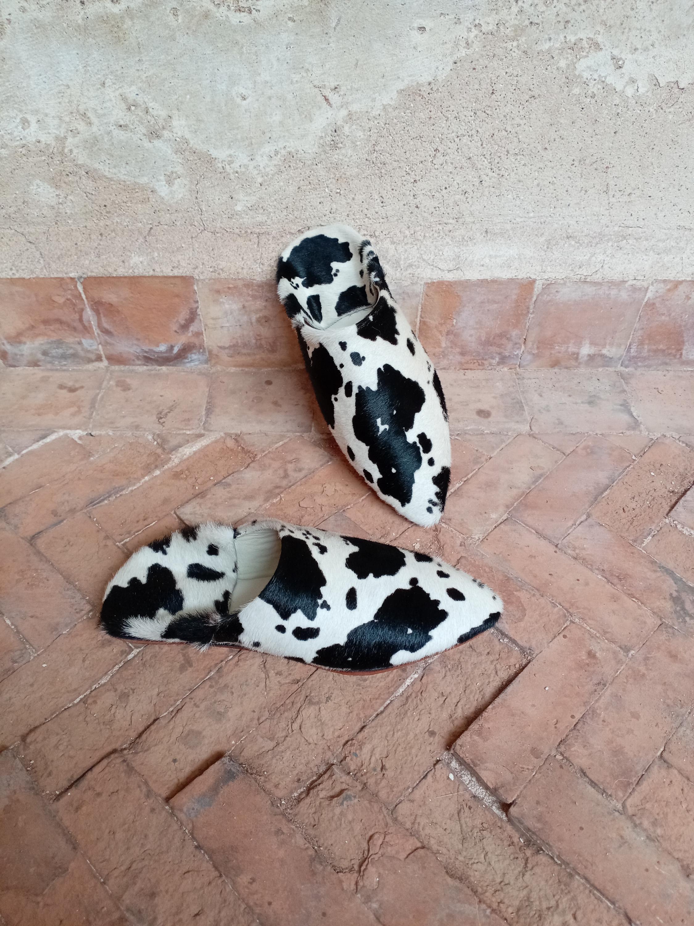 Men's slippers / Women's slippers / Cowhide leather slippers / Entirely hand-stitched / 100% natural leather