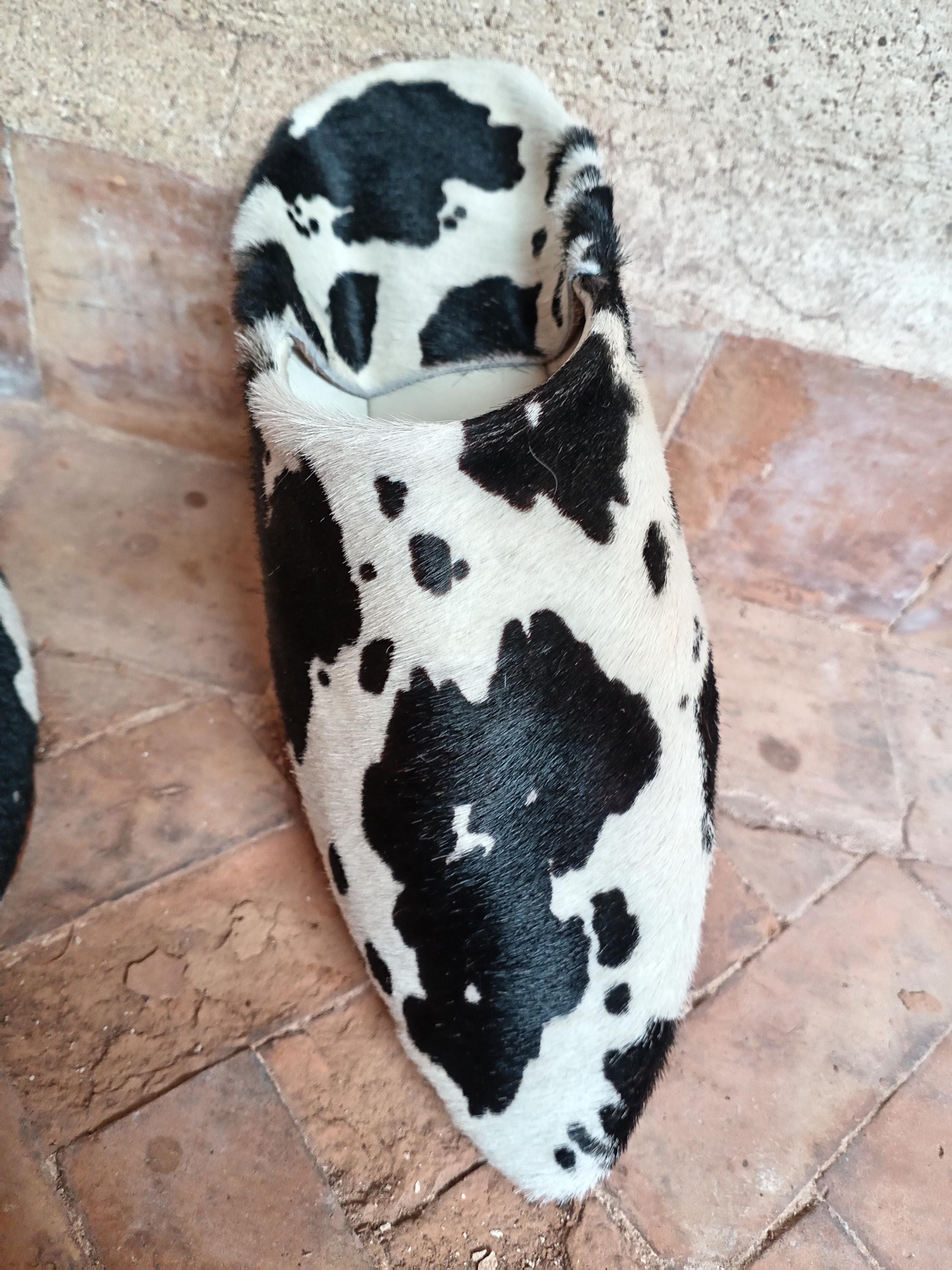 Men's slippers / Women's slippers / Cowhide leather slippers / Entirely hand-stitched / 100% natural leather