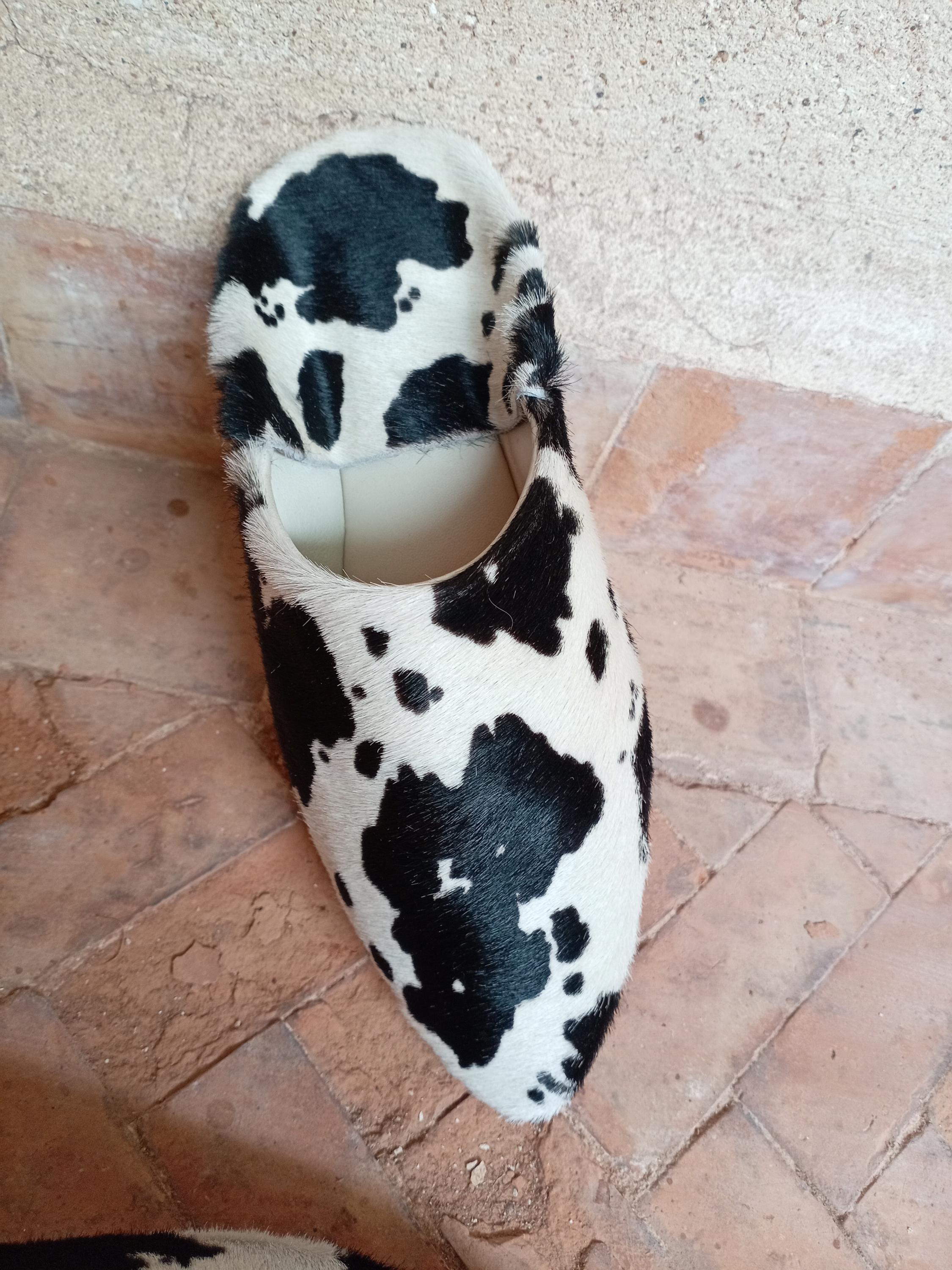 Men's slippers / Women's slippers / Cowhide leather slippers / Entirely hand-stitched / 100% natural leather